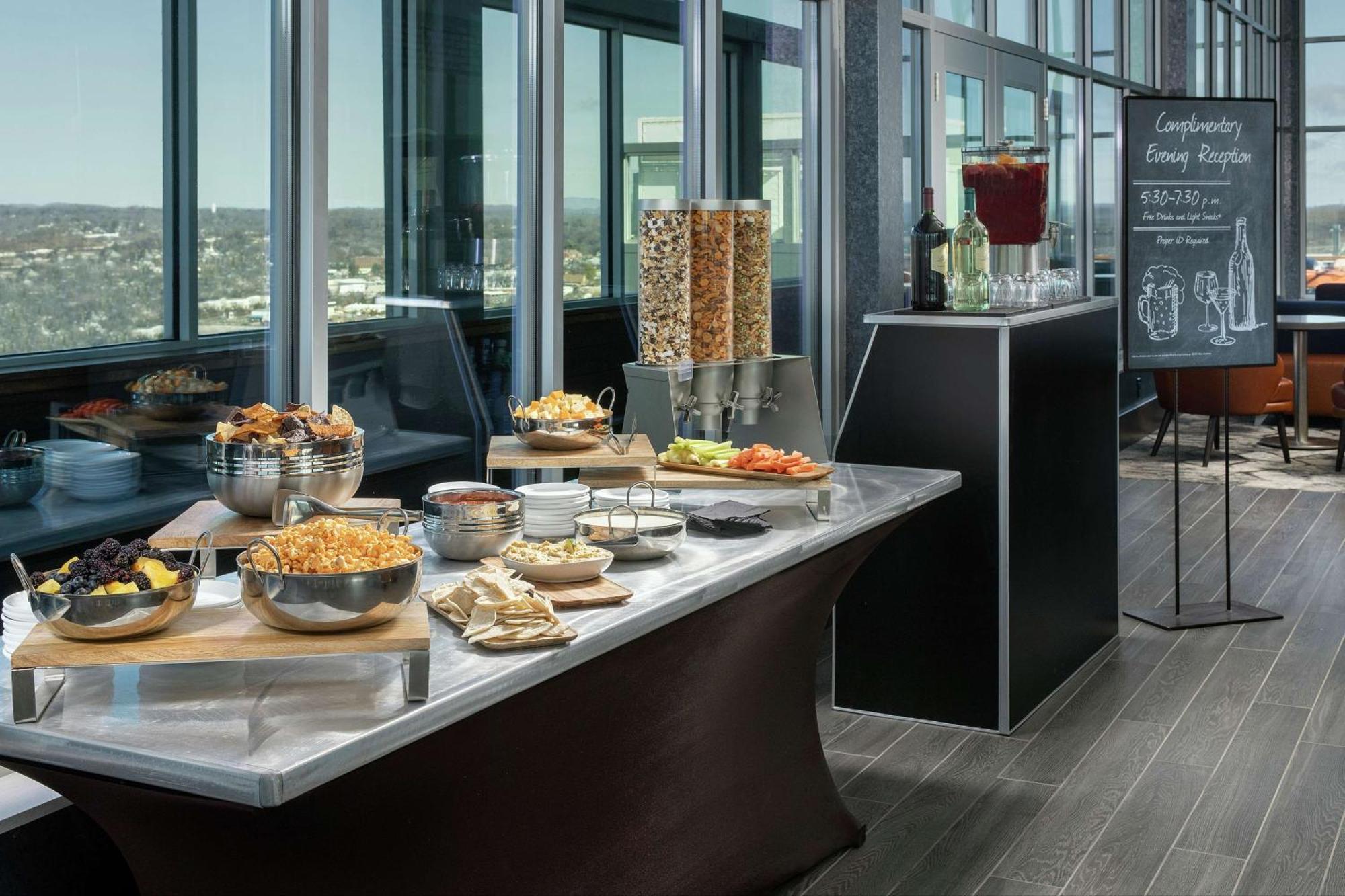 Embassy Suites By Hilton Knoxville Downtown Ngoại thất bức ảnh