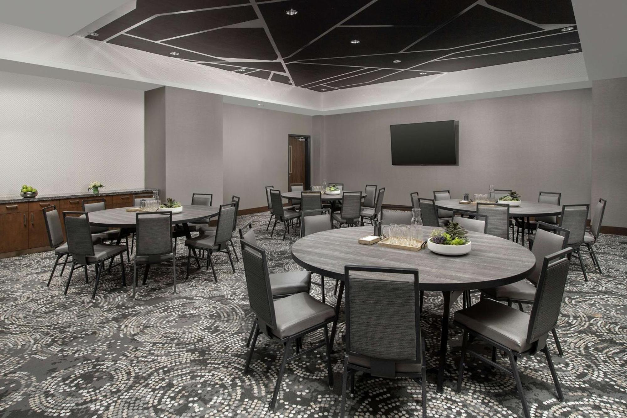 Embassy Suites By Hilton Knoxville Downtown Ngoại thất bức ảnh