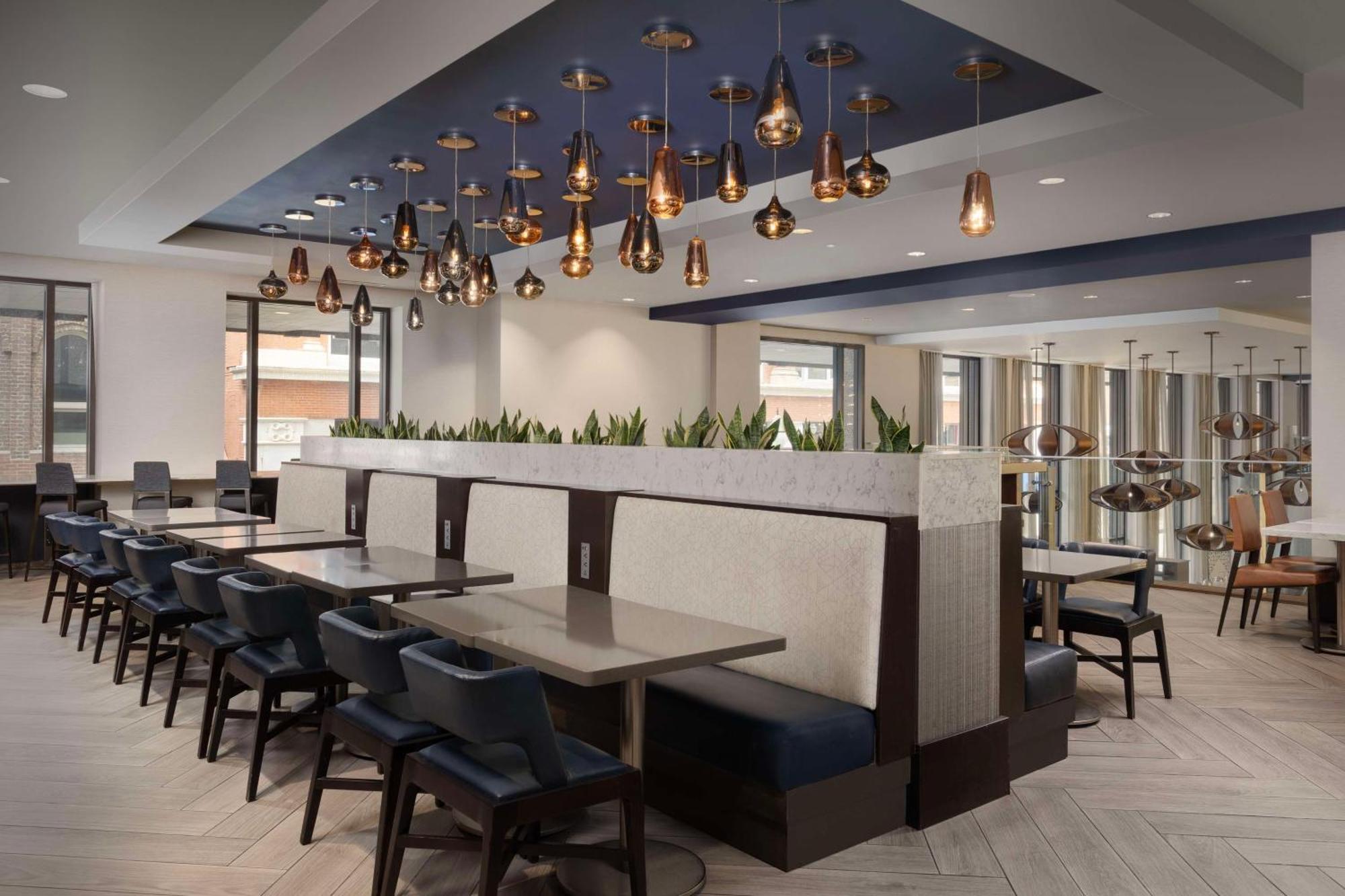 Embassy Suites By Hilton Knoxville Downtown Ngoại thất bức ảnh